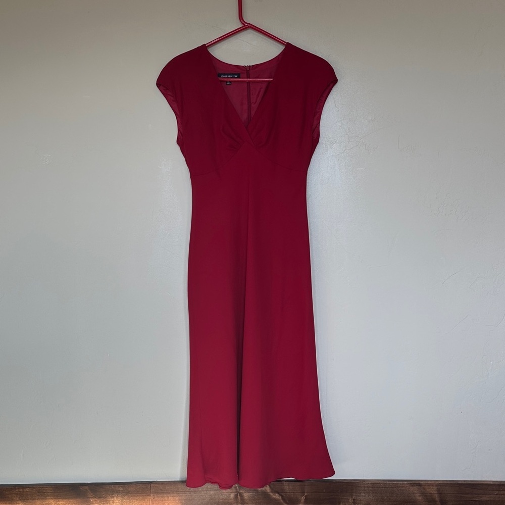 NEW Jones New York Red Long Midi Dress Cap Sleeves Lined Zip back Sz 10 - Picture 2 of 10